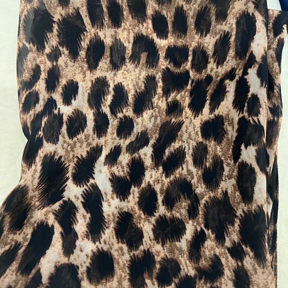 Haute Hijab Leopard Safari